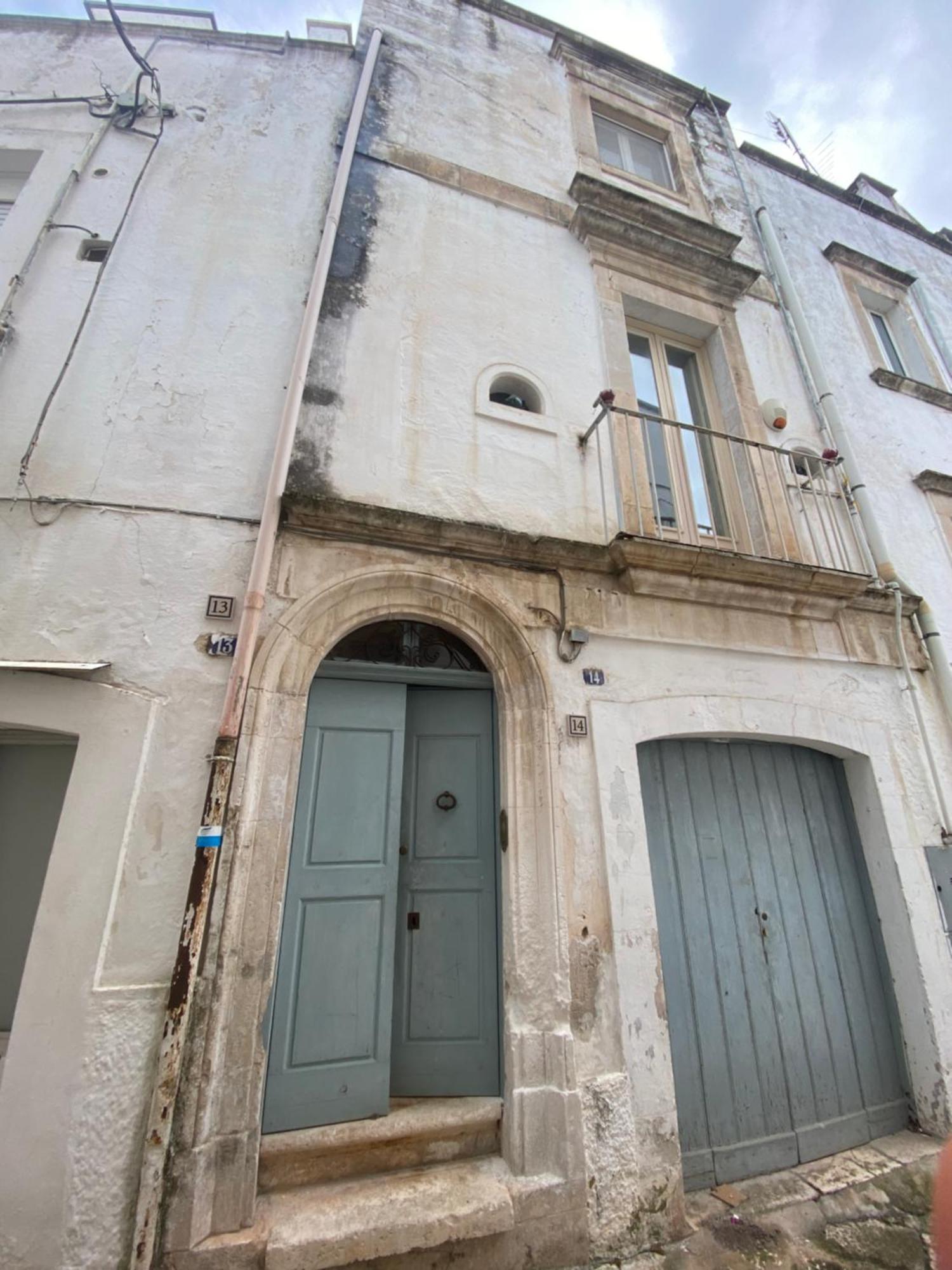 Palazzoliva - Luxury Boho Chic Guest House In The Historic Heart Of Martina Franca Bagian luar foto