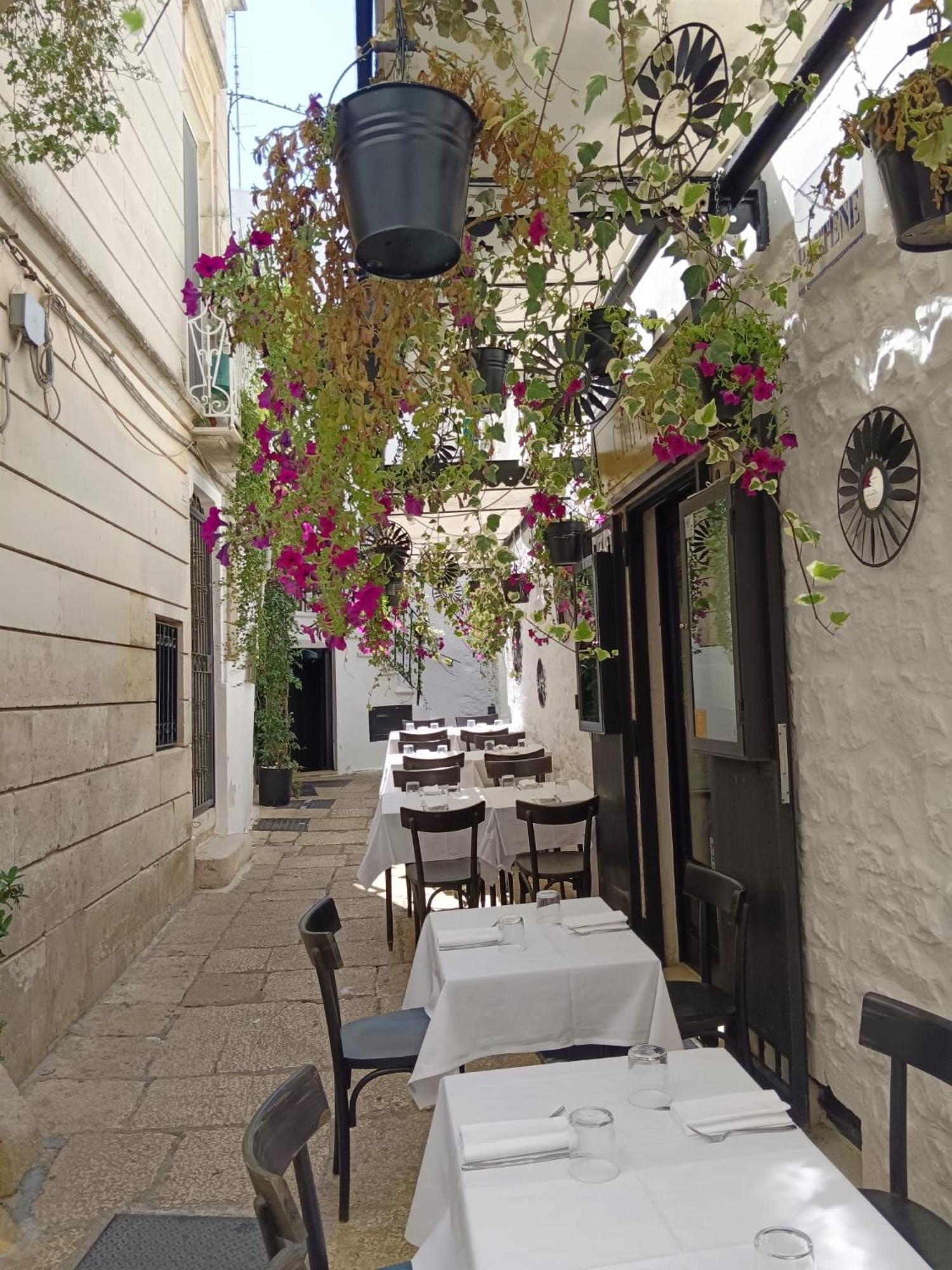 Palazzoliva - Luxury Boho Chic Guest House In The Historic Heart Of Martina Franca Bagian luar foto