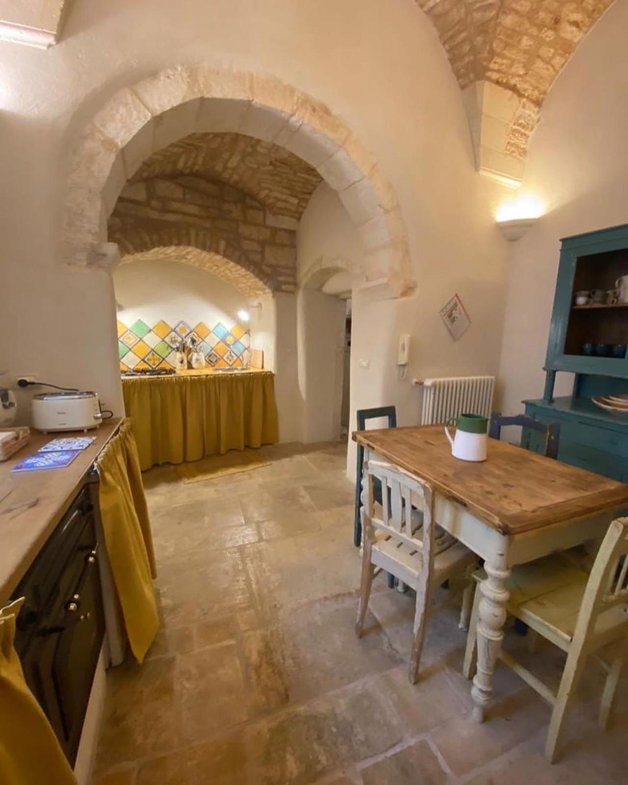 Palazzoliva - Luxury Boho Chic Guest House In The Historic Heart Of Martina Franca Bagian luar foto