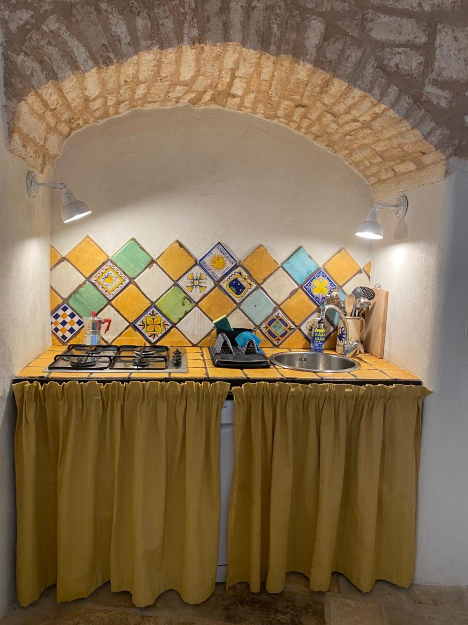 Palazzoliva - Luxury Boho Chic Guest House In The Historic Heart Of Martina Franca Bagian luar foto