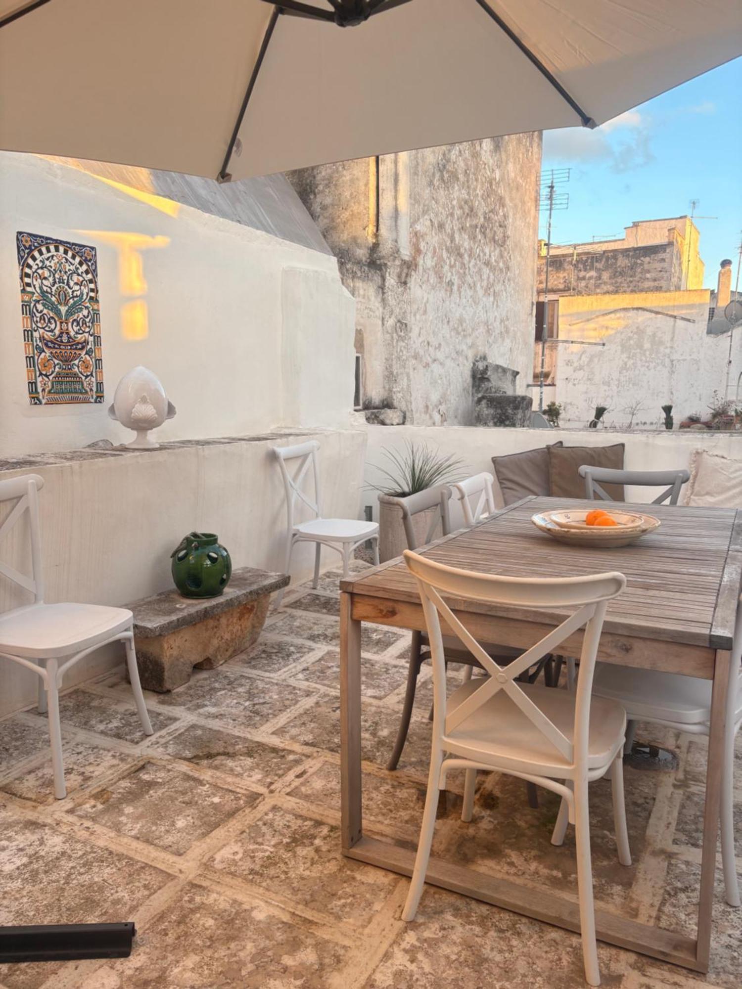 Palazzoliva - Luxury Boho Chic Guest House In The Historic Heart Of Martina Franca Bagian luar foto