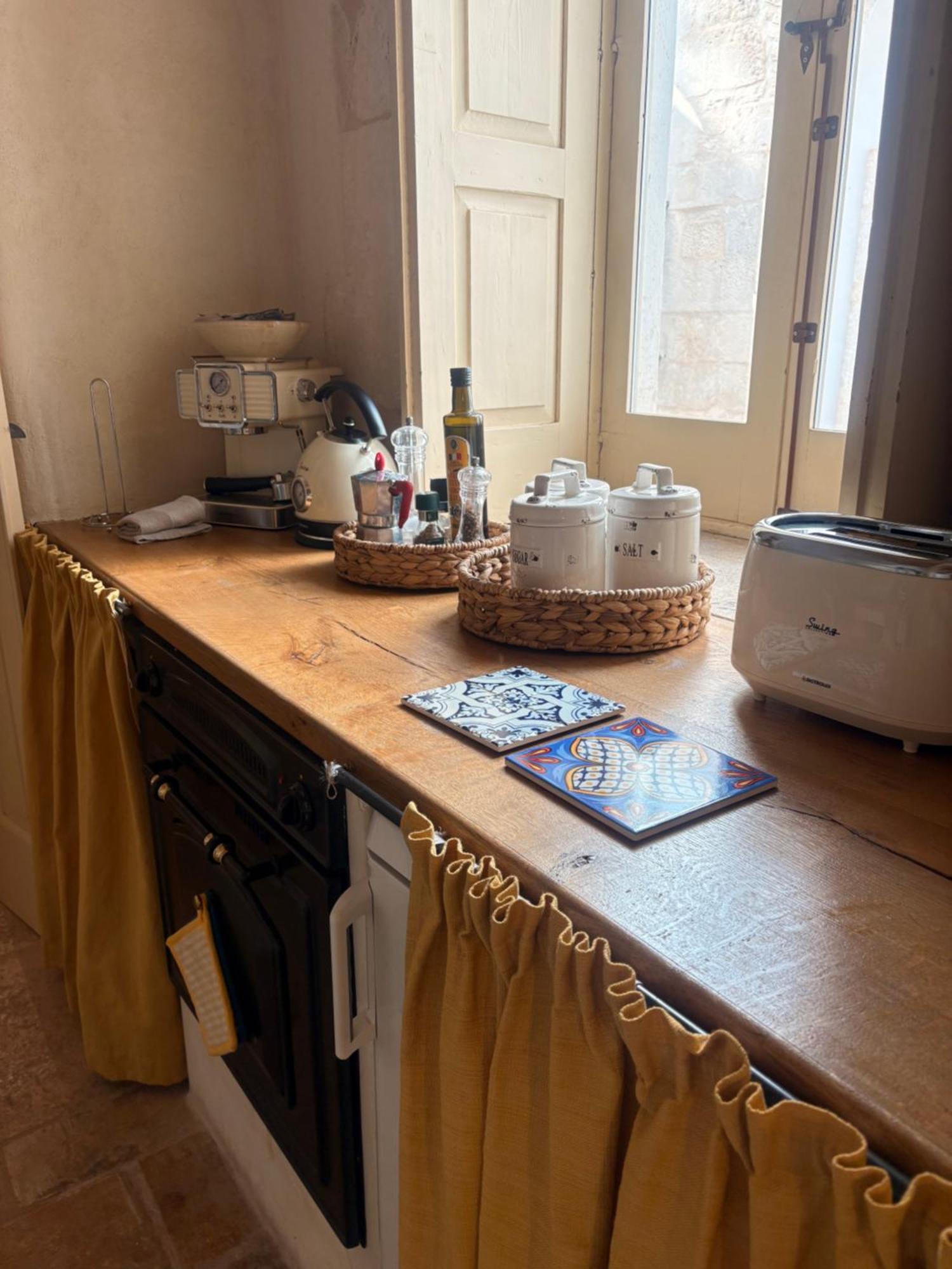 Palazzoliva - Luxury Boho Chic Guest House In The Historic Heart Of Martina Franca Bagian luar foto